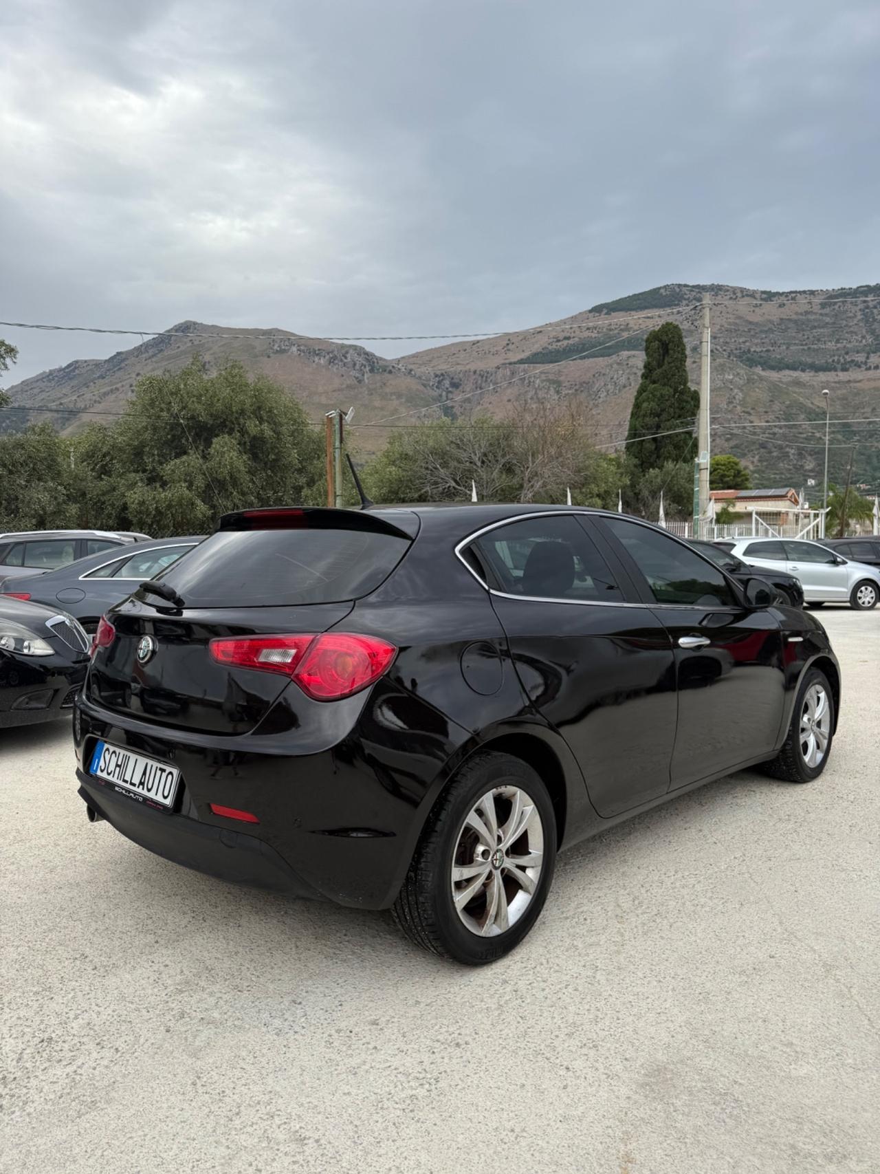 Alfa Romeo Giulietta 1.6 JTDm-2 105 CV Exclusive