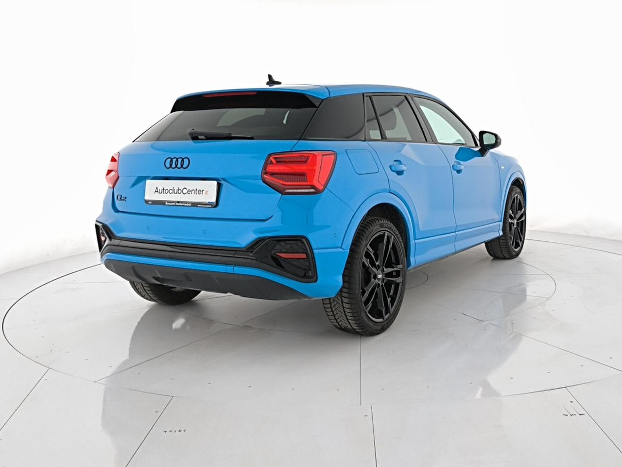 Audi Q2 35 1.5 tfsi Identity Black