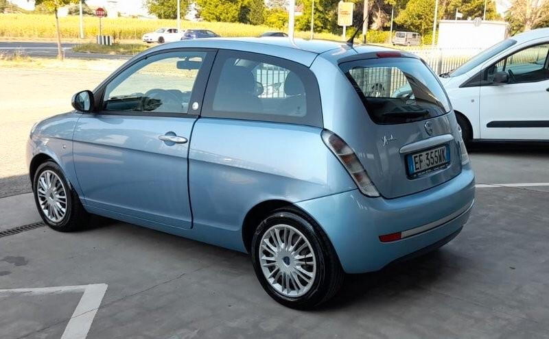 Lancia Ypsilon 1.4 New Oro Ecochic GPL
