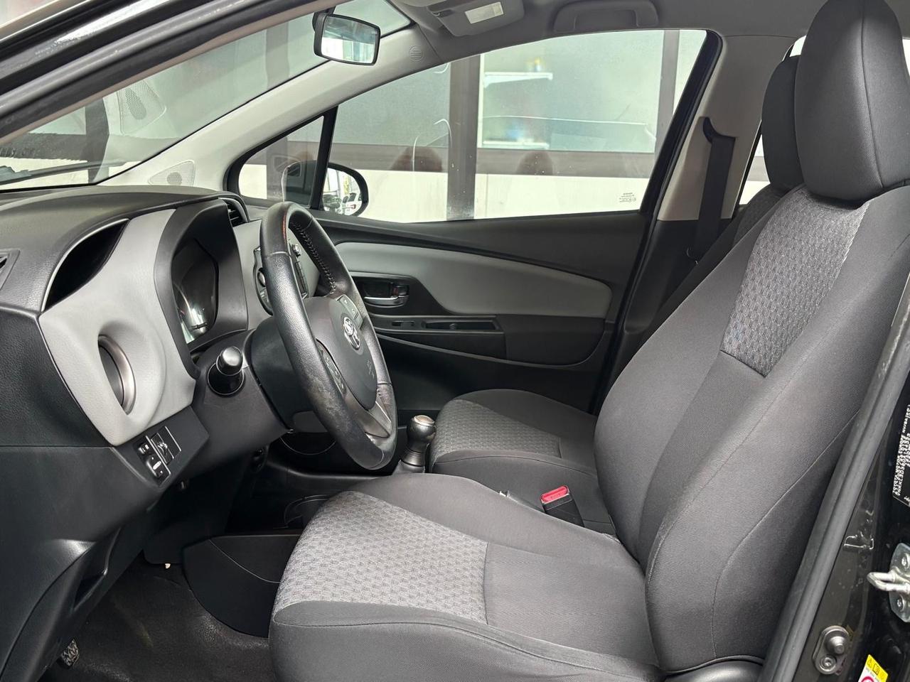 Toyota Yaris 1.3 5 porte Lounge
