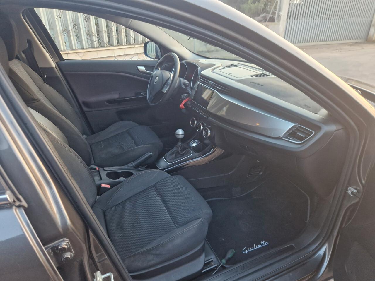 Alfa Romeo Giulietta 1.6 JTDm-2 105 CV Distinctive