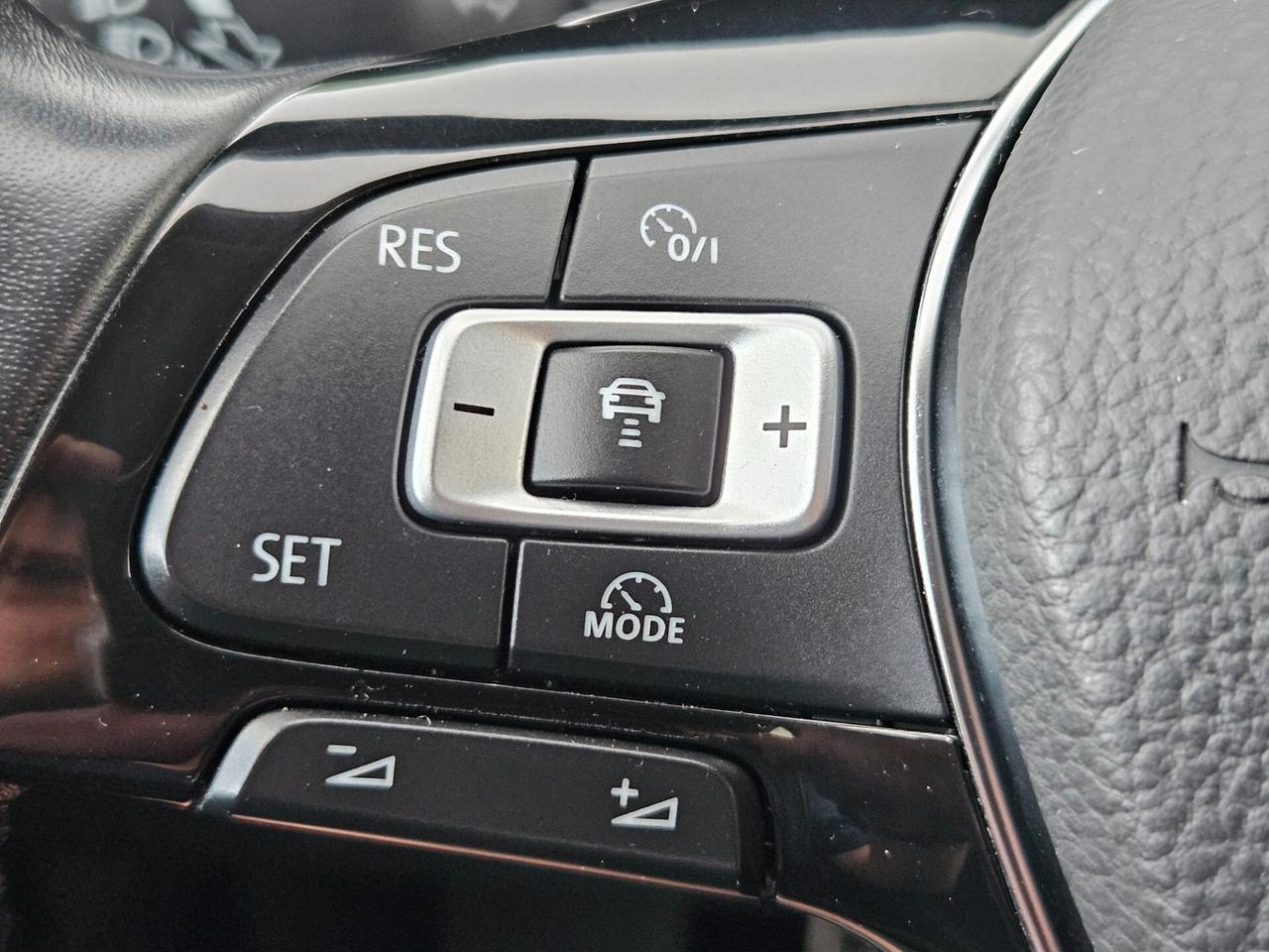 Volkswagen Touran 1.6 TDI 115 CV SCR Highline 7posti E6B