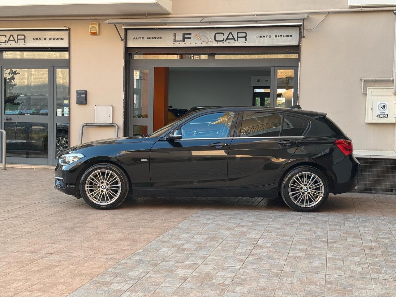Bmw 116d 5p. Urban 115 cv