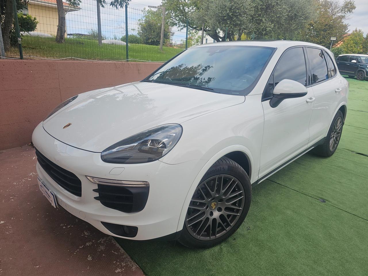 Porsche Cayenne 3.0 Diesel Platinum Edition