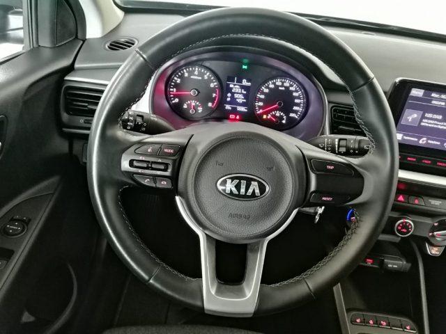 KIA Stonic 1.2 DPI Silver