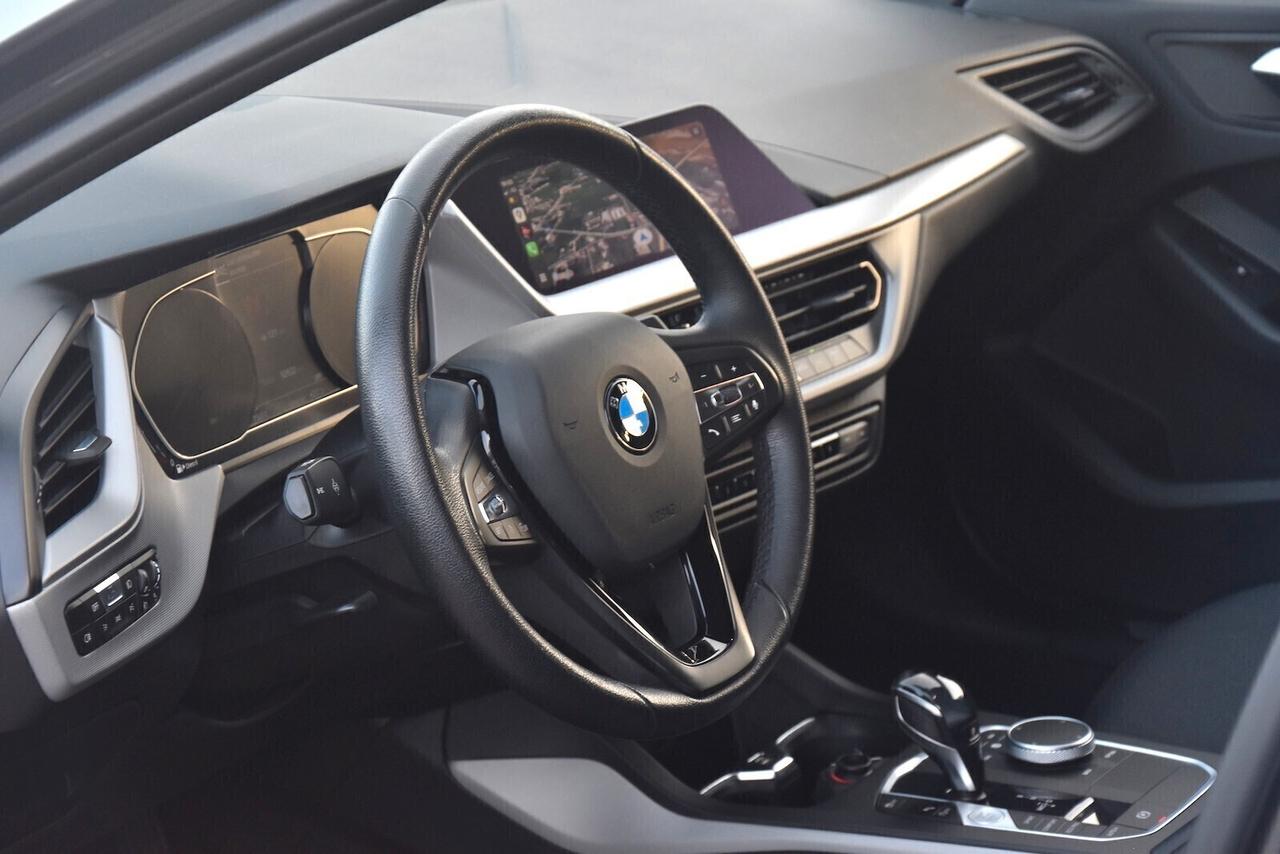 Bmw 116 d 5p. Business Advantage