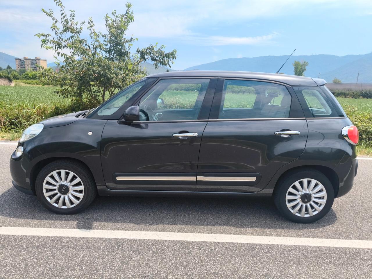 FIAT 500L 1,3 MJT- CAMBIO AUTOMATICO- OK NEOPATENTATI