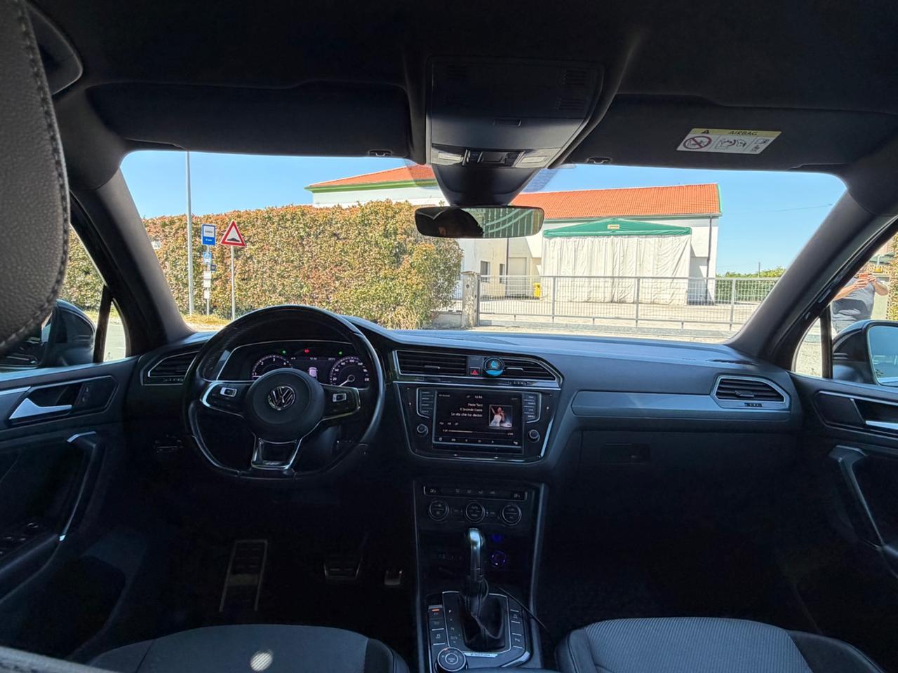 VW Tiguan 2.0 DSG 4MOTION Executive R-Line