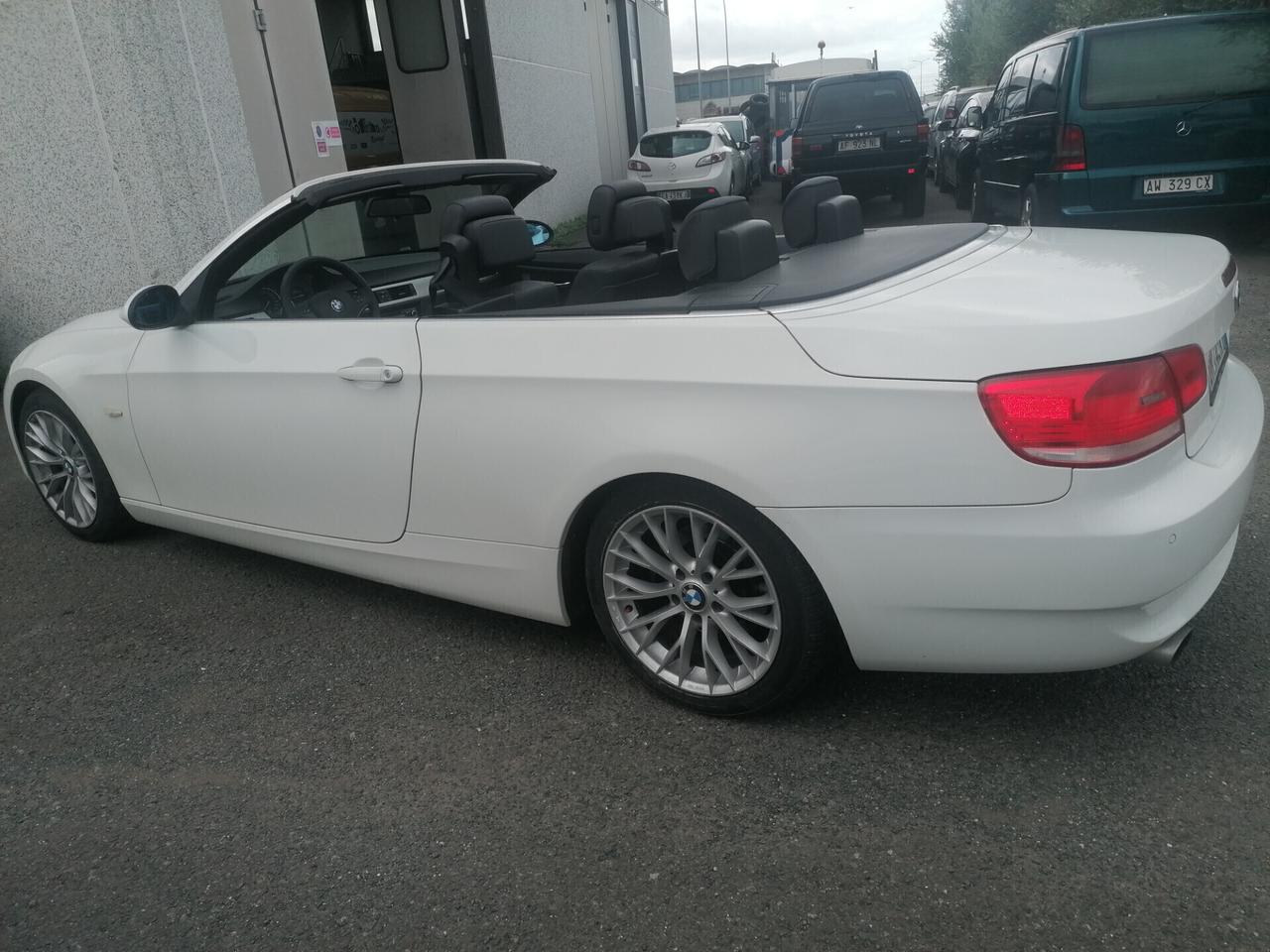 BMW 320d CABRIO Msport-PELLE-NAVI-BIXENON-