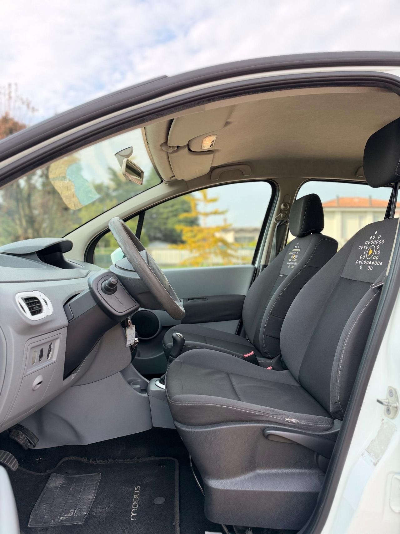 Renault Modus Grand 1.5 dCi 75CV Wave