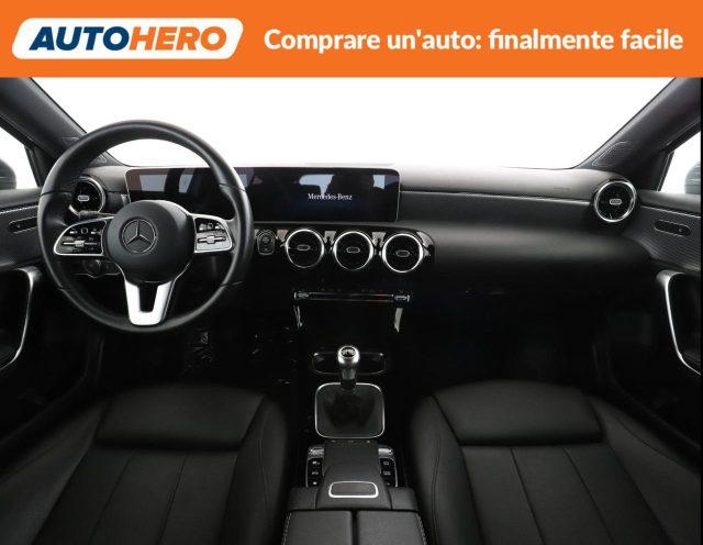 MERCEDES-BENZ A 180 Sport