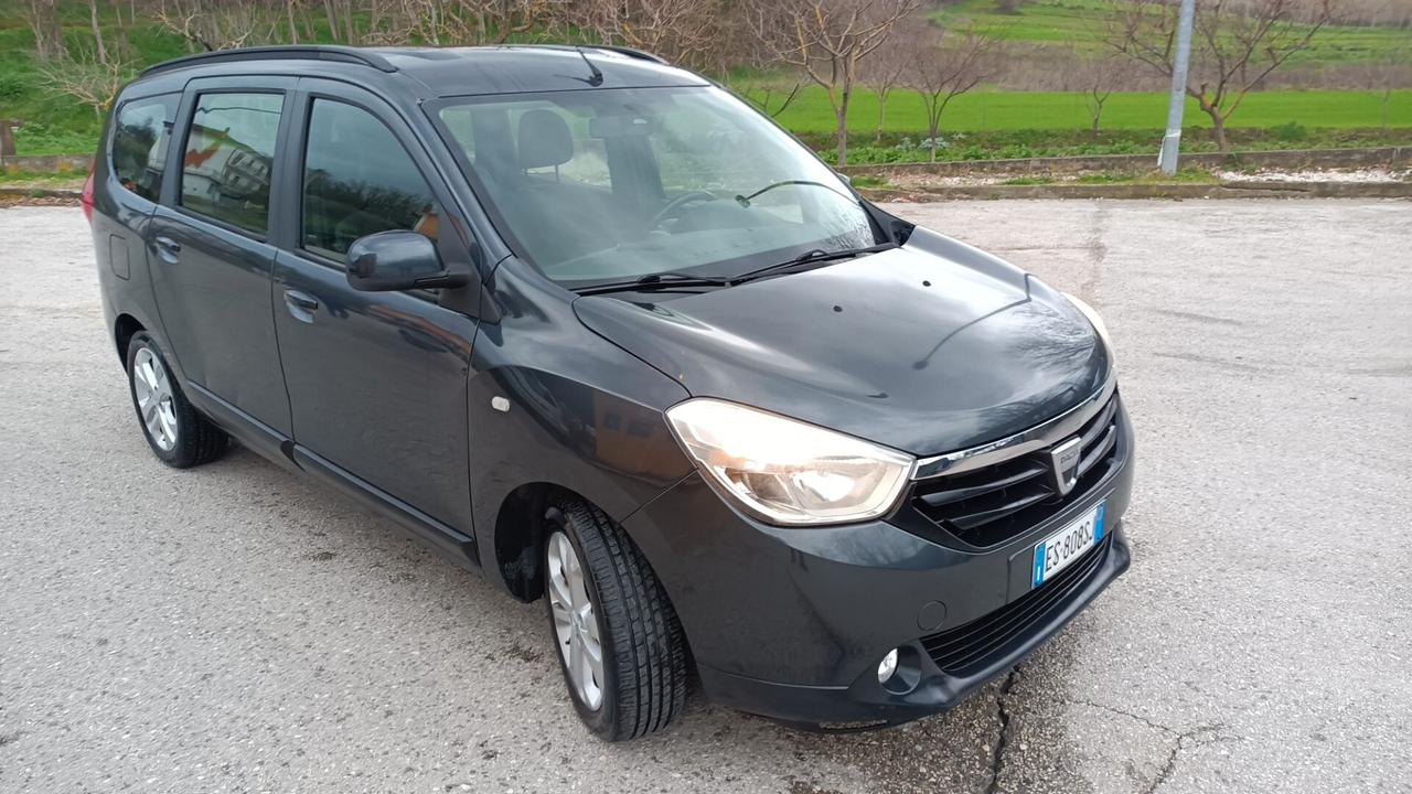 Dacia Lodgy 1.5 diesel 7 posti navigatore telefono bluetooth