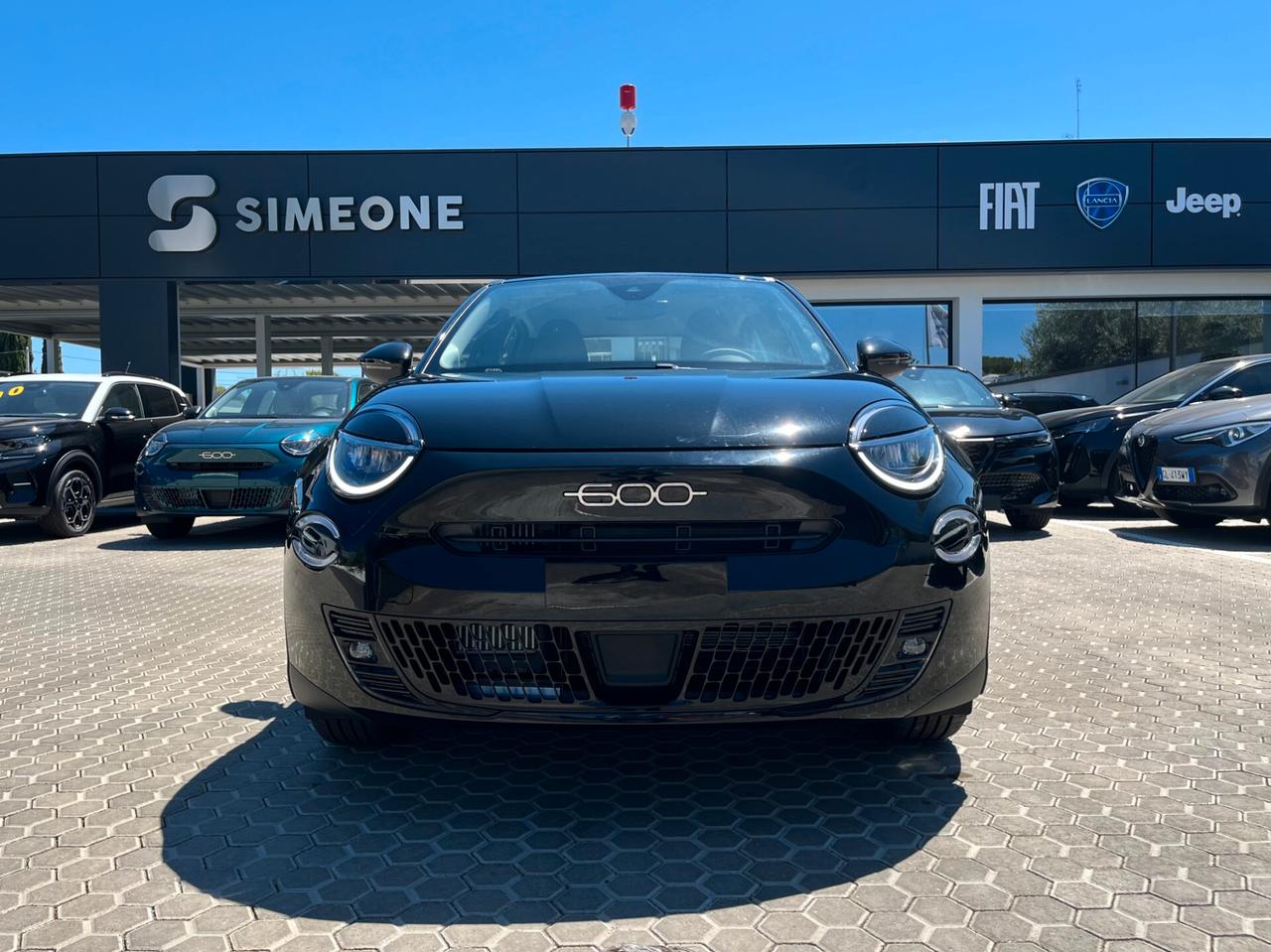 Fiat 600 Hybrid 110 CV DCT MHEV Automatic KM0