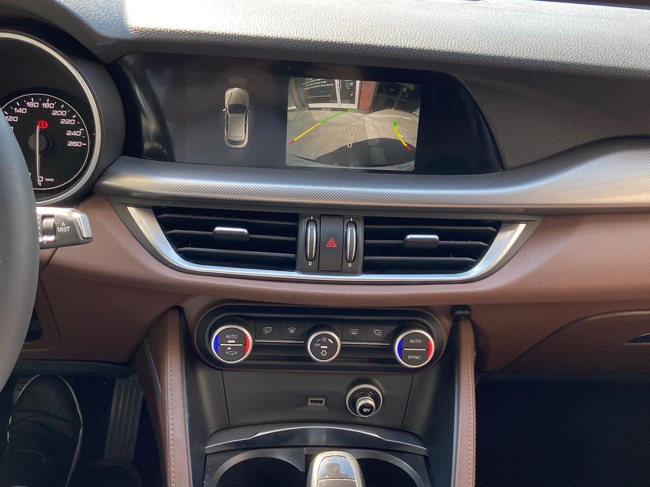Alfa Romeo Stelvio Executive 2.2 #11022