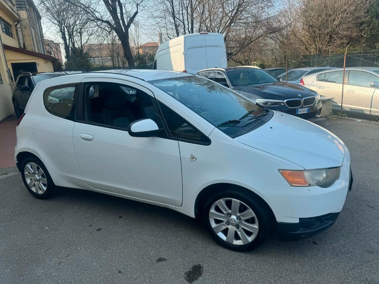 Mitsubishi Colt 1.1 12V 3p. GPL Invite