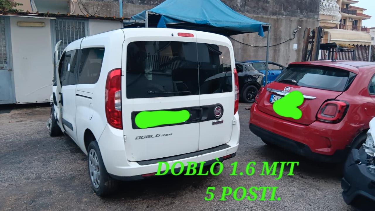 Fiat Doblo 5 posti N1 incidentata sinistrata mondialcars