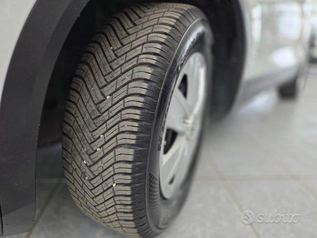 VOLKSWAGEN T-Roc 1.0 TSI Sed risc- app connect-f