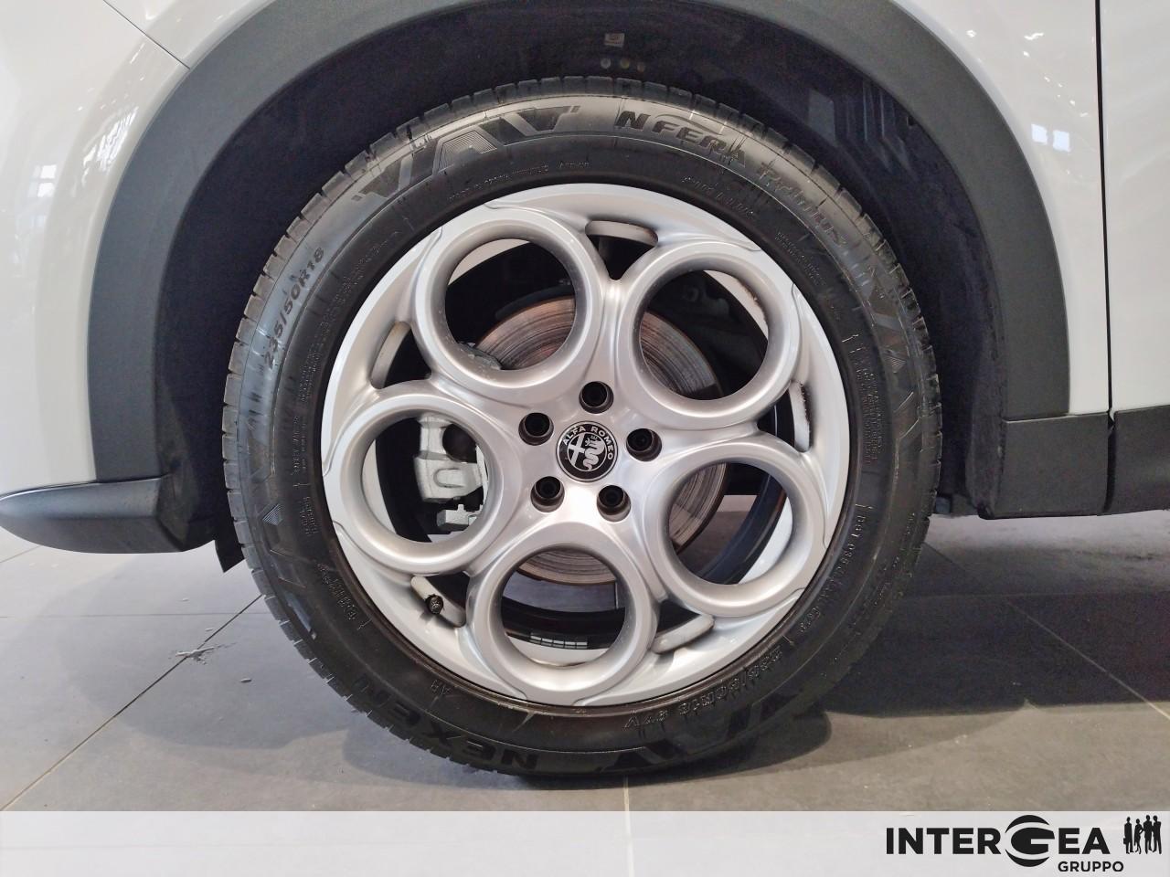ALFA ROMEO Tonale 1.6 Sprint 130cv tct6