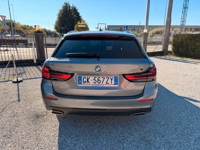 Bmw 520 d Serie 5 Touring Mhev 48V Xdrive Business auto (display digitale e pelle interna)