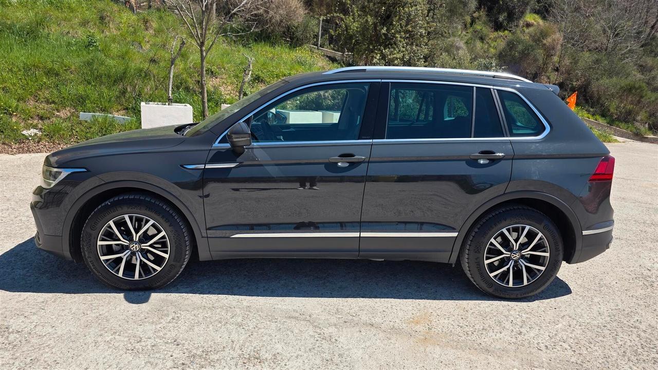 Volkswagen Tiguan 2.0 TDI 150 CV SCR DSG Elegance