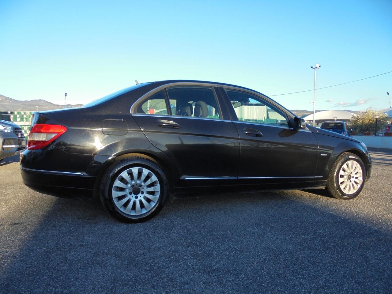 Mercedes-benz C 220 CDI BlueEFFICIENCY Elegance