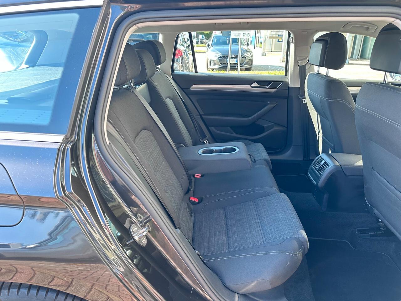 VW PASSAT SW 2.0TDI 150CV DSG EURO6D FARI FULL LED! NAVIGATORE