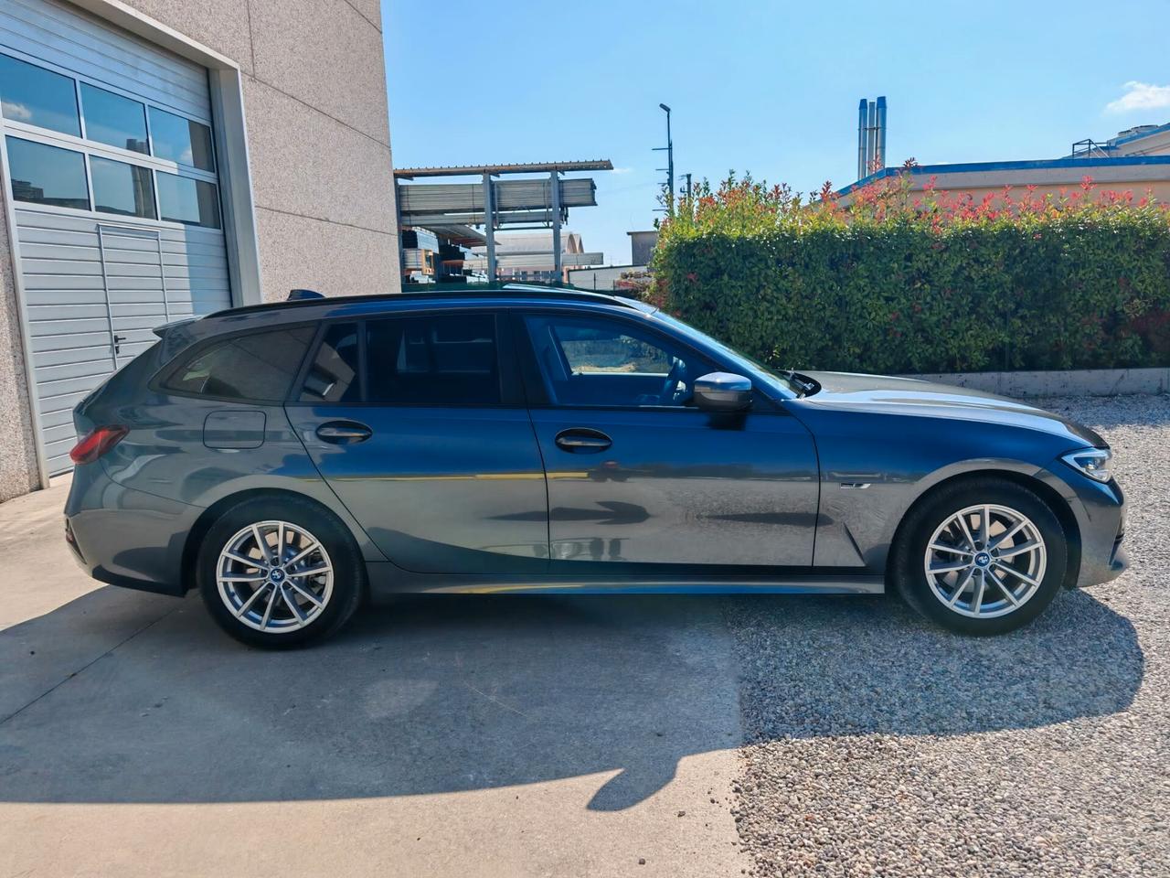 BMW 320E BENZINA ELETTRICA TETTO LASER UNIPROPRIETARIO GARANZIA