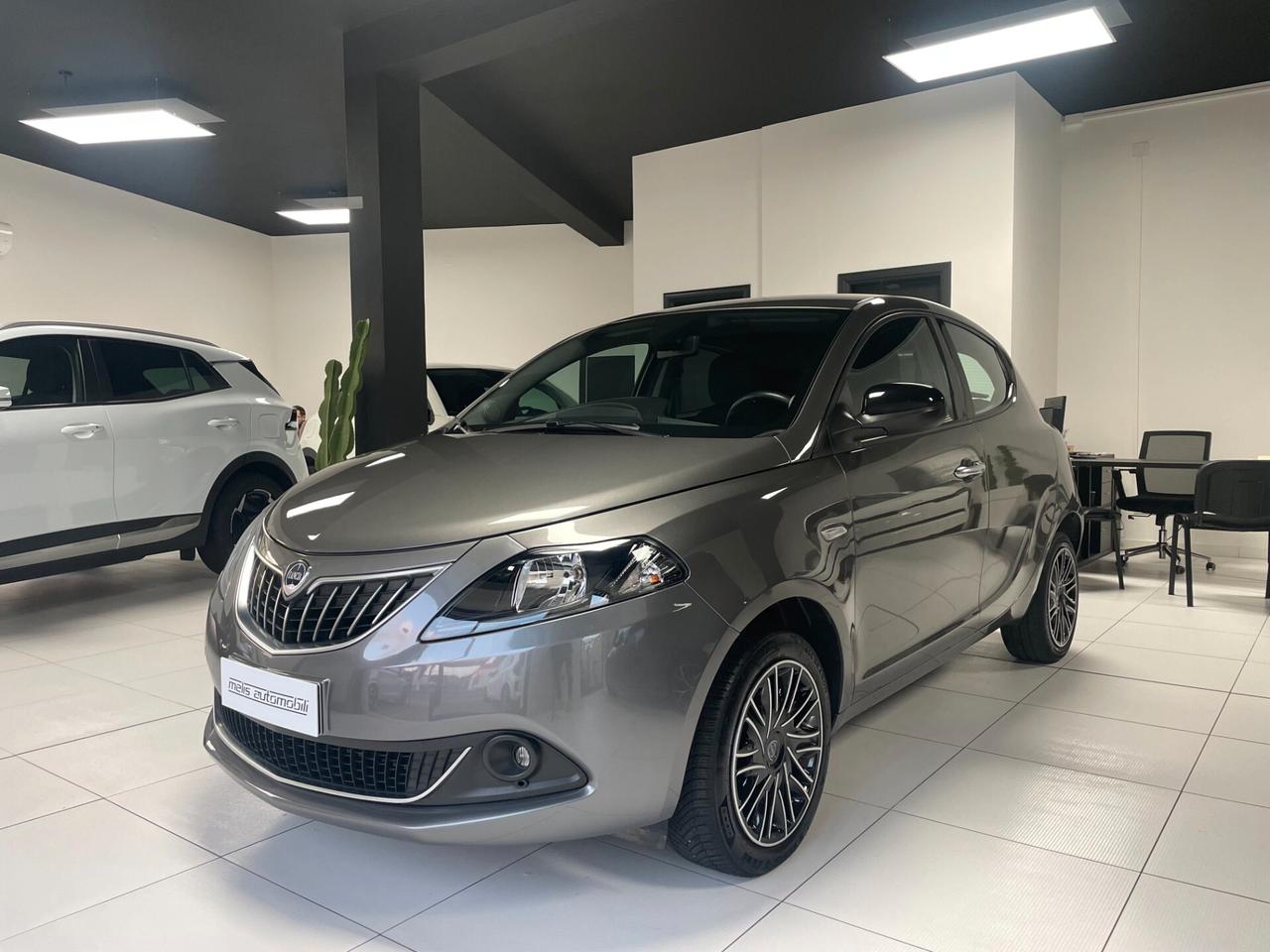Lancia Ypsilon 1.0 FireFly 5 porte S&S Hybrid Gold