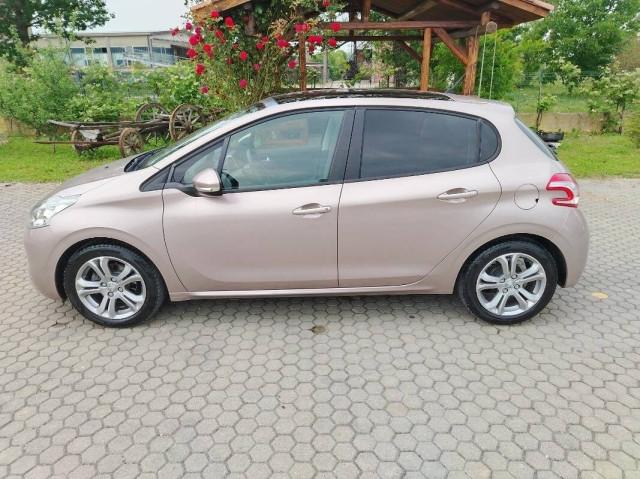 Peugeot 208 1.2 vti 12v Allure 5p