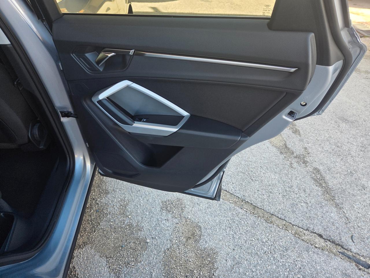 AUDI Q3 ANNO 2022 2.0 TDI 150 CV KM CERTIFICATI