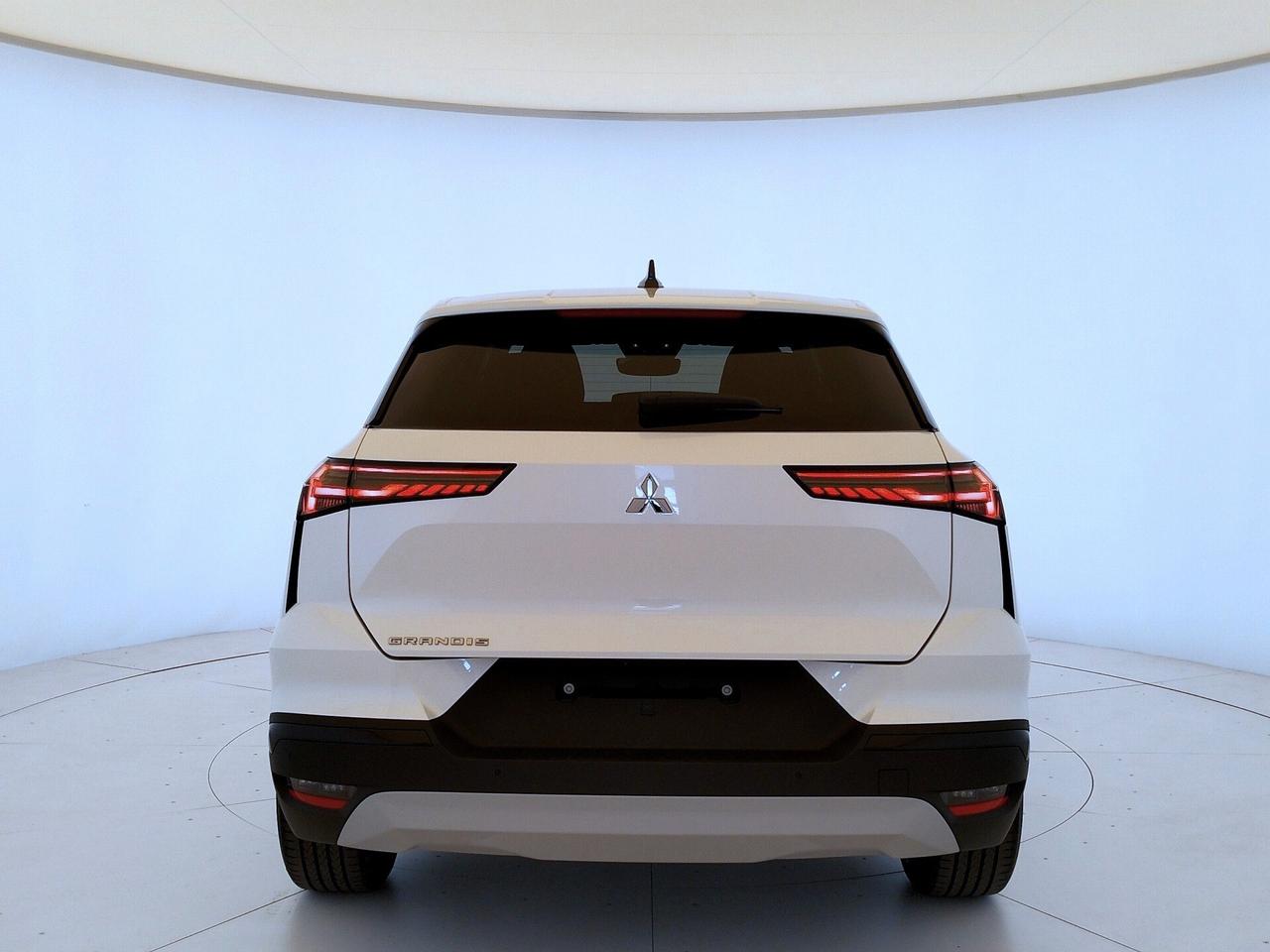 Mitsubishi Grandis DISPONIBILE IN VARIE COLORAZIONI E ALLESTIMENTI - CONCESSIONARIO UFFICIALE
