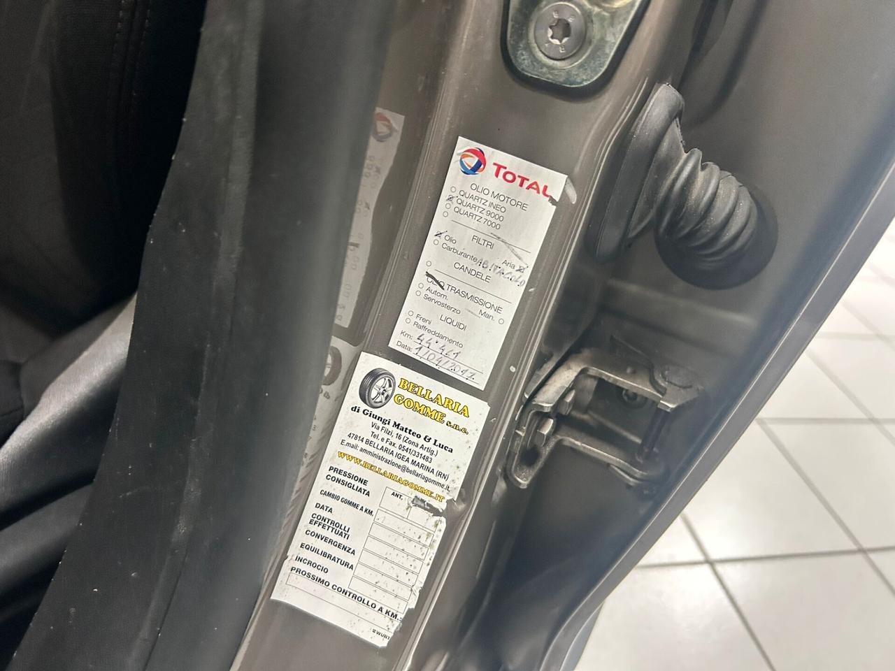 Peugeot 2008 1.6 e-HDi X NEOPATENTATI 2014