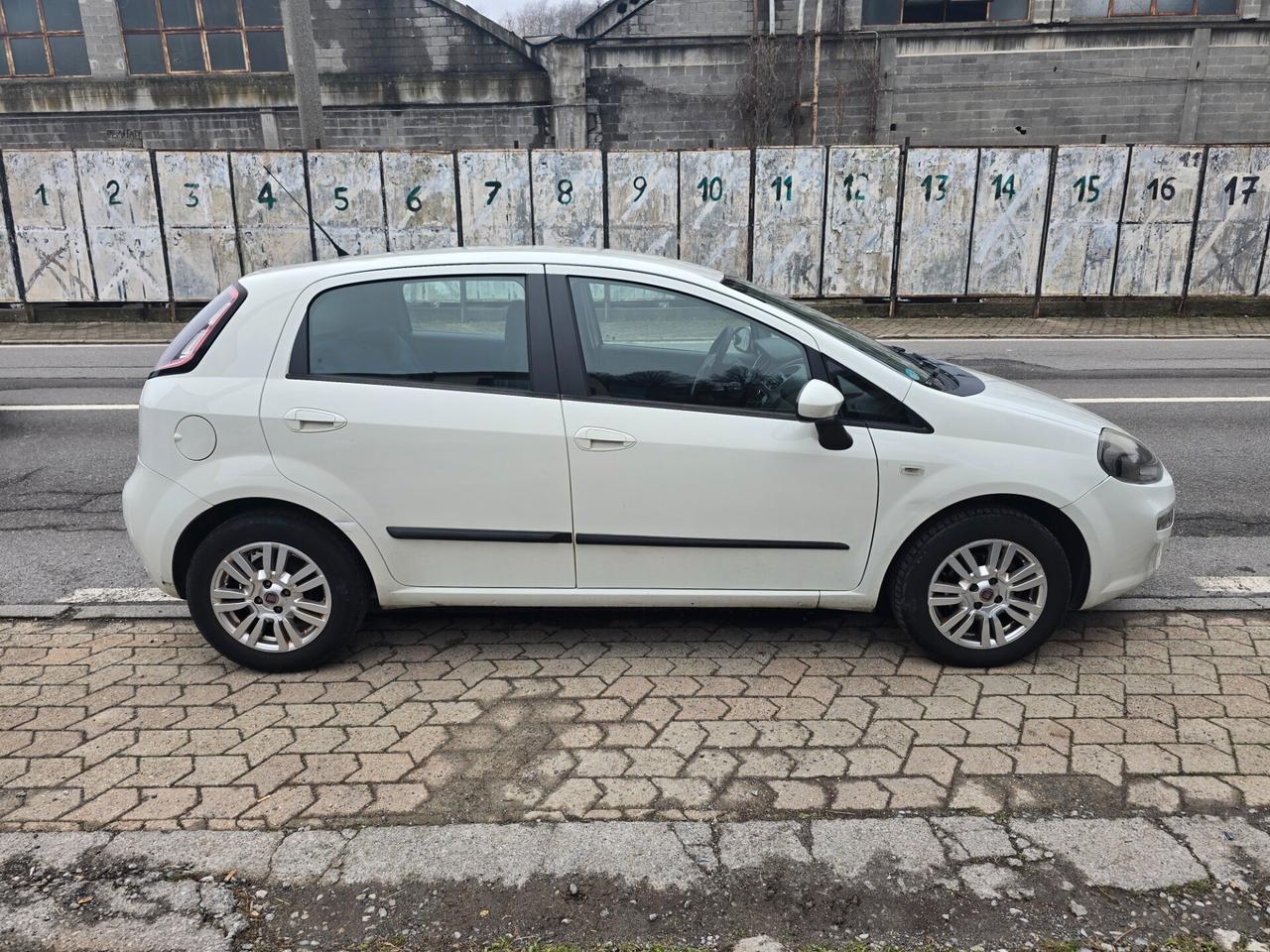 Fiat Punto Evo 1.3 Mjt 75 CV NEOPATENTATI