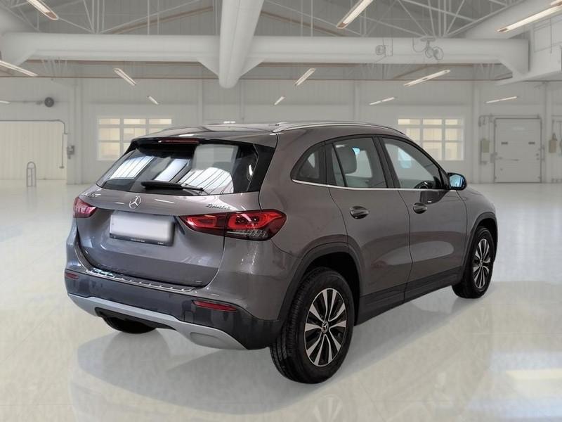 MERCEDES-BENZ GLA 220 d Automatic 4MATIC Sport