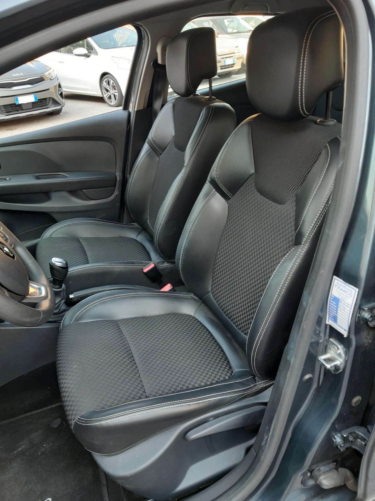 Renault Clio dCi 8V 75 CV 5 porte Duel