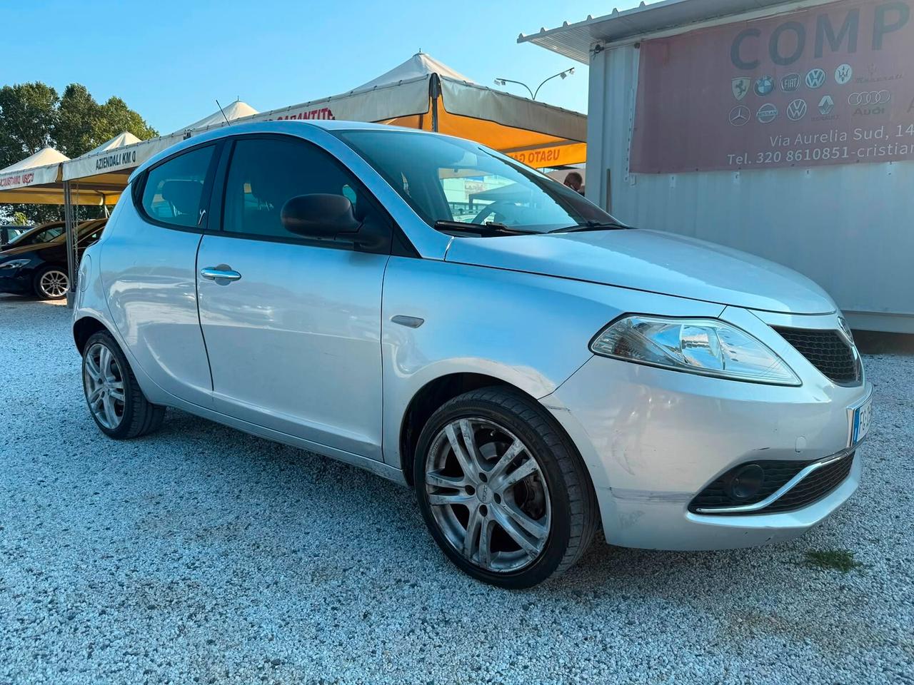 Lancia Ypsilon 1.2 69 CV 5 porte Gold