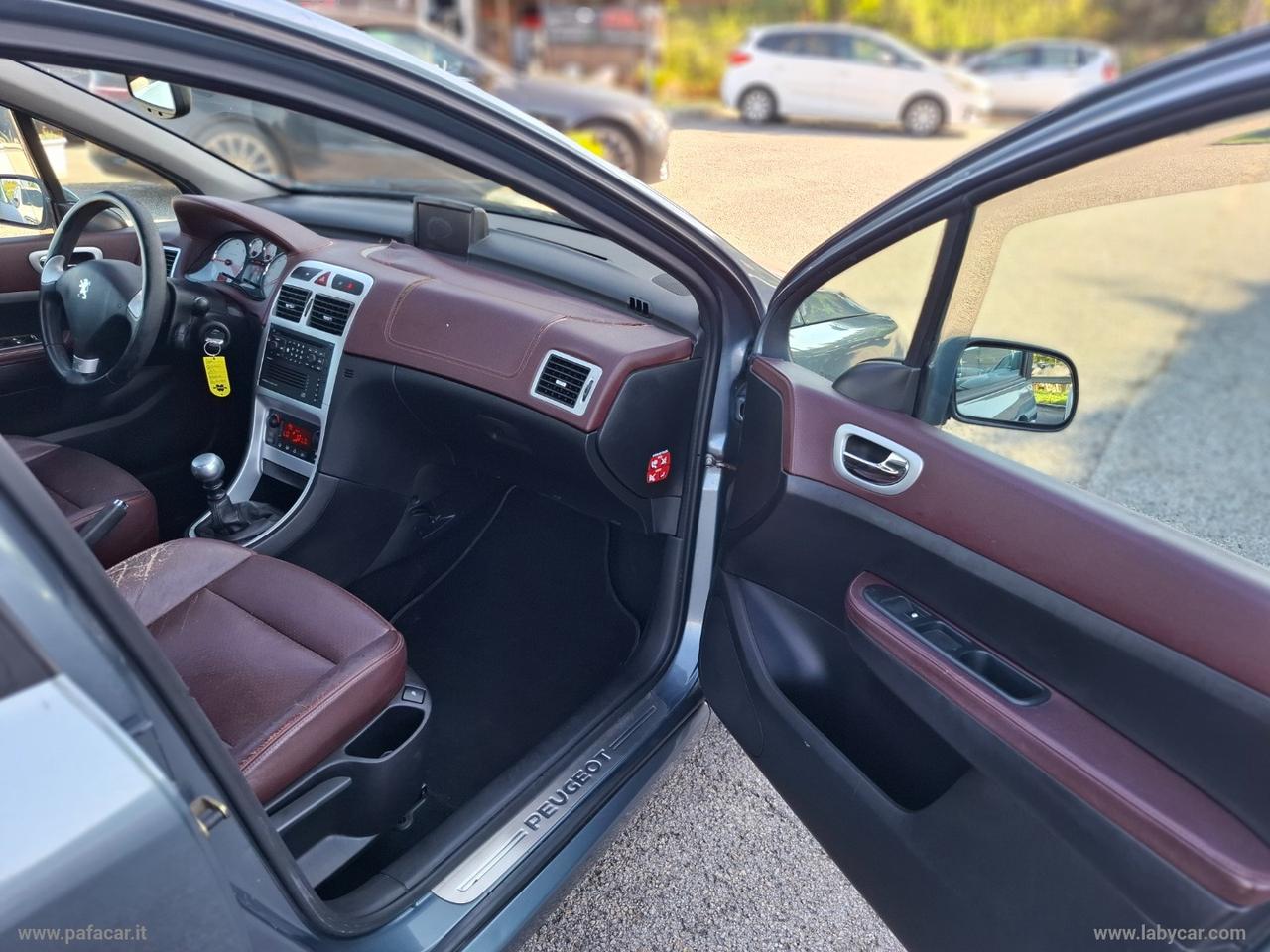 PEUGEOT 307 2.0 16V HDi FAP 5p. Féline