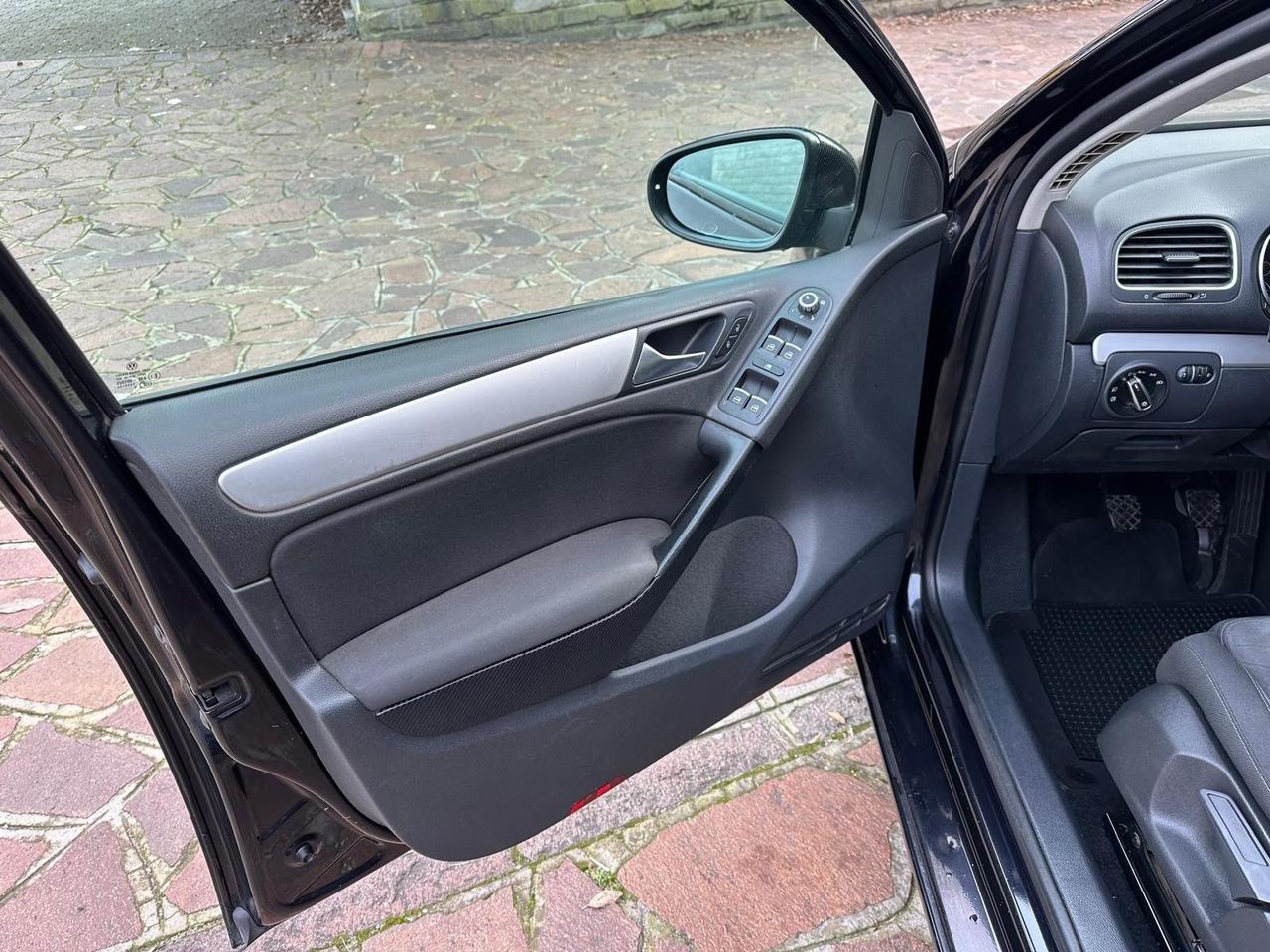 Volkswagen Golf 1.6 TDI DPF 5p. Highline