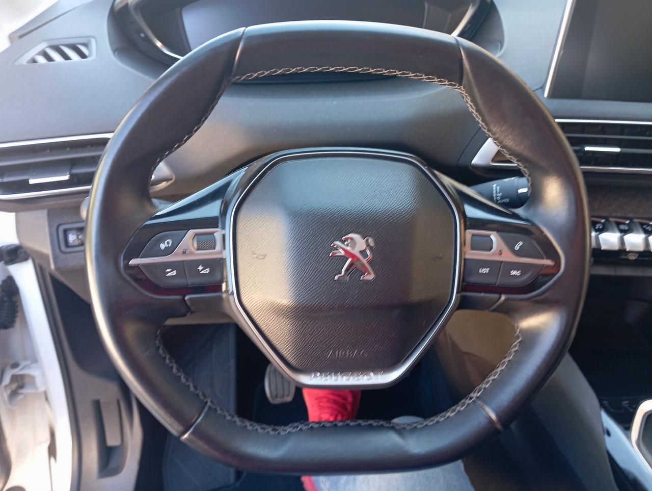 Peugeot 3008 BlueHDi 130 S&S EAT8 Allure