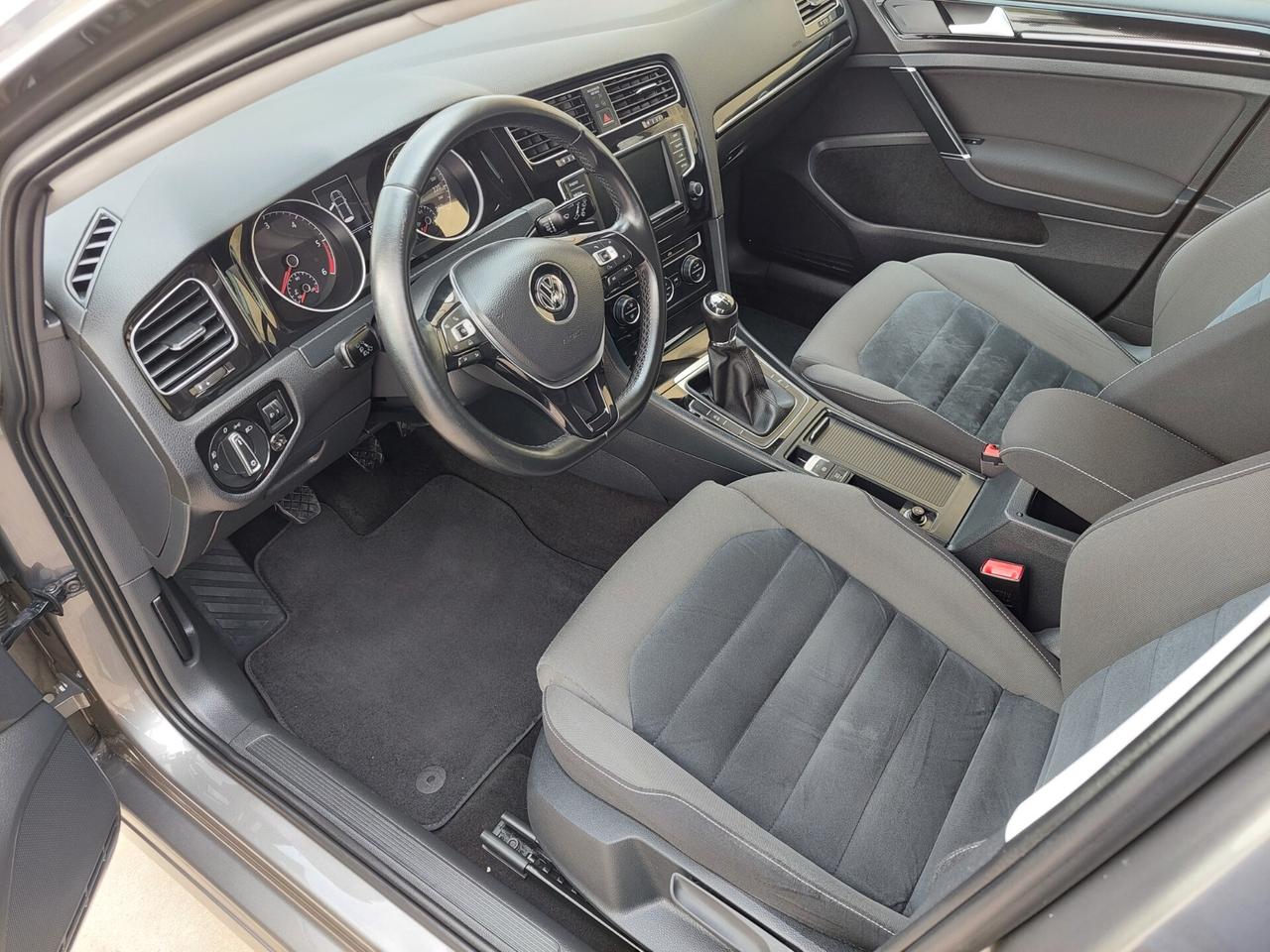 Volkswagen Golf 1.6 TDI 110 CV 5p. Highline BlueMotion Technology