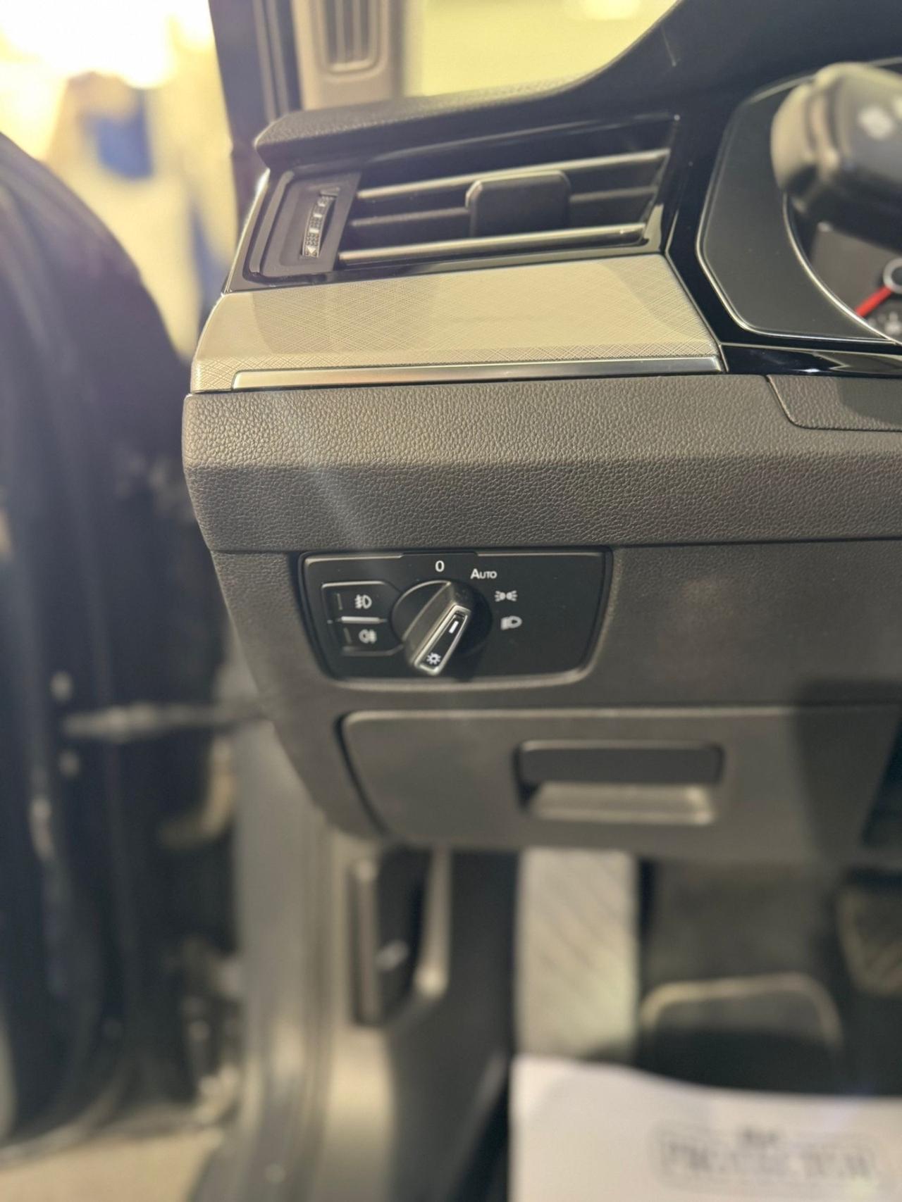 Volkswagen Passat Variant 2.0 TDI SCR EVO DSG * TUTTI TAGLIANDI CERTIFICATI VW *