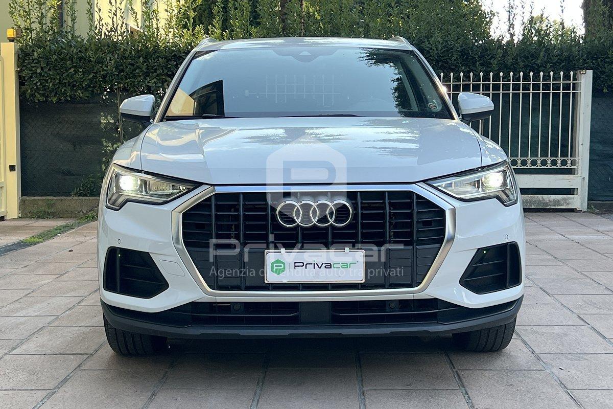 AUDI Q3 35 TDI S tronic Business