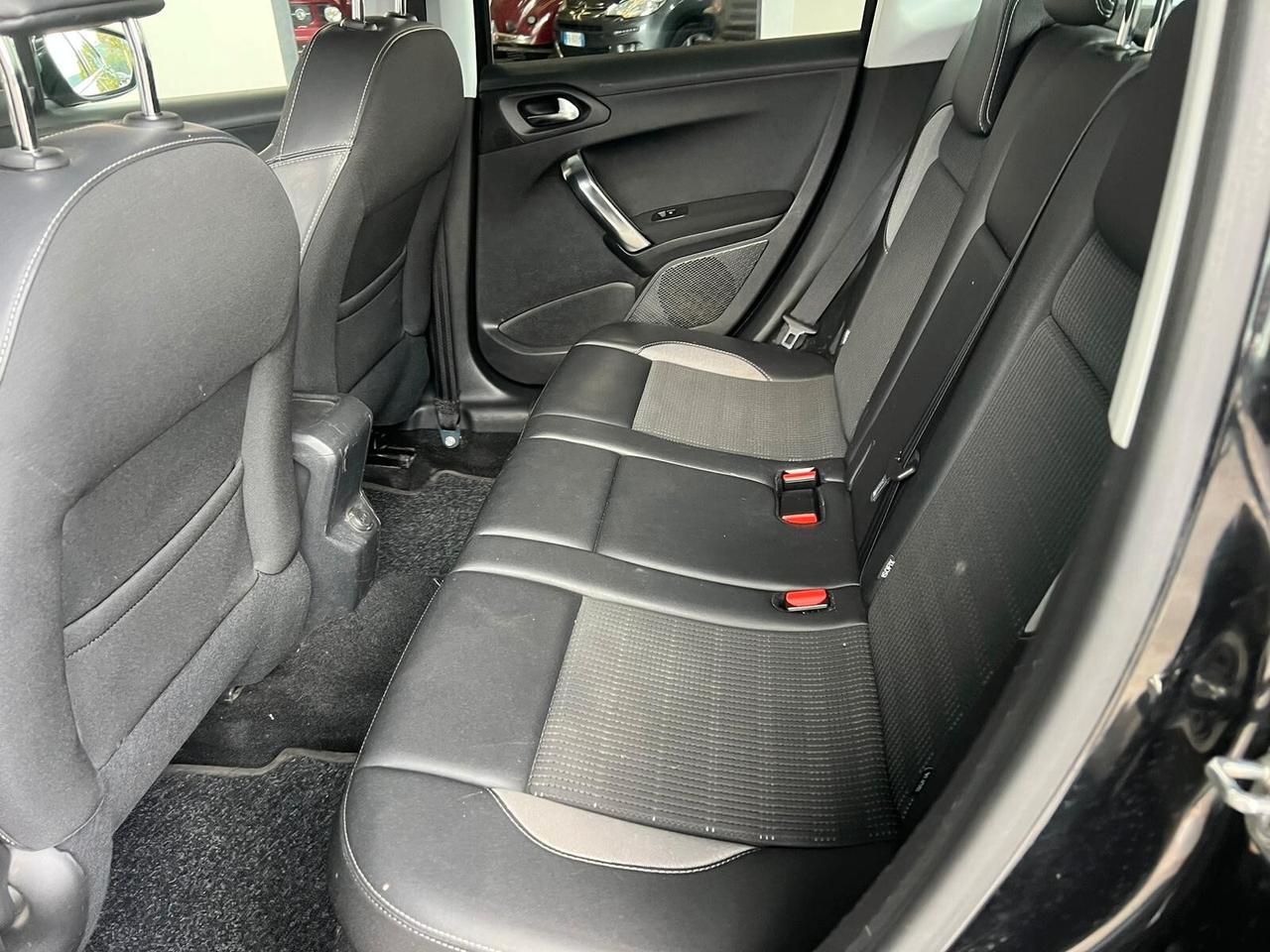 Peugeot 2008 BlueHDi 100 Black Matt GT- unico proprietario