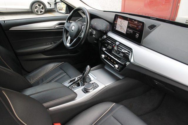 BMW 520 d 48V xDrive Touring Business UNICOPROP. PELLE.