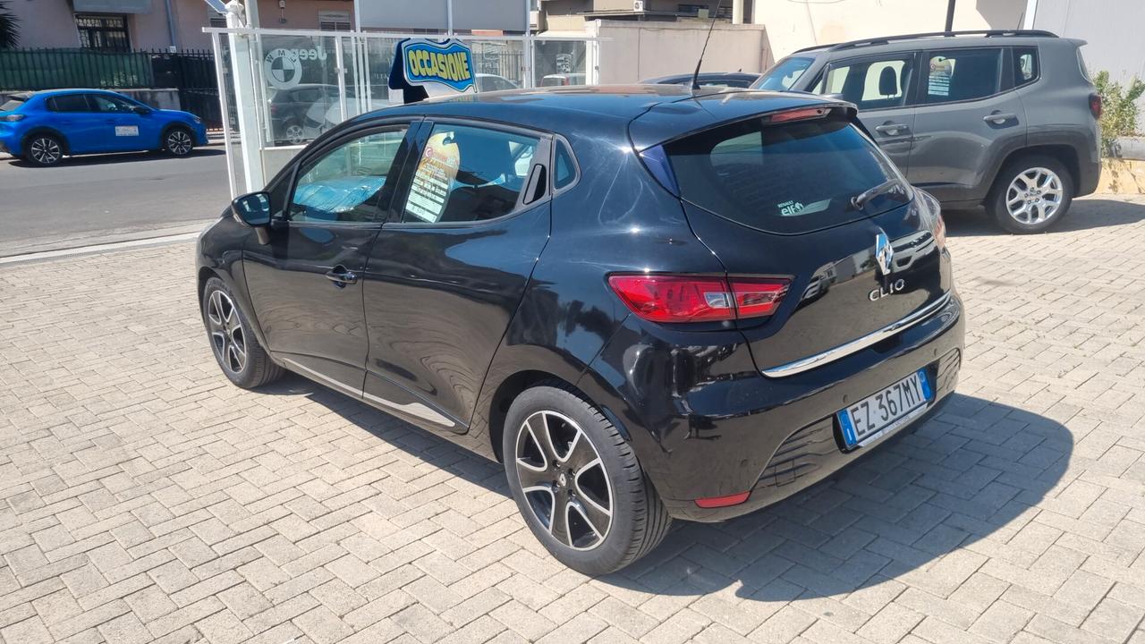 Renault Clio 1.2 75CV 5 porte Wave