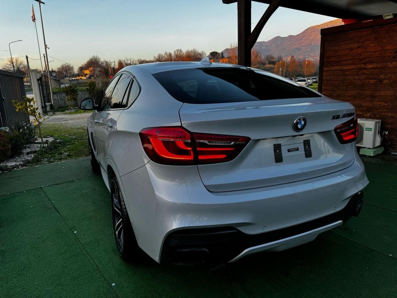 BMW X6 M50D