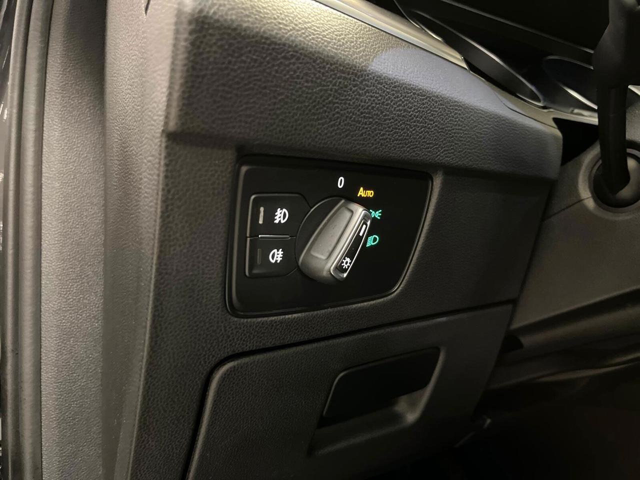 Volkswagen Passat Variant 2.0 TDI SCR 200 CV DSG R-LINE