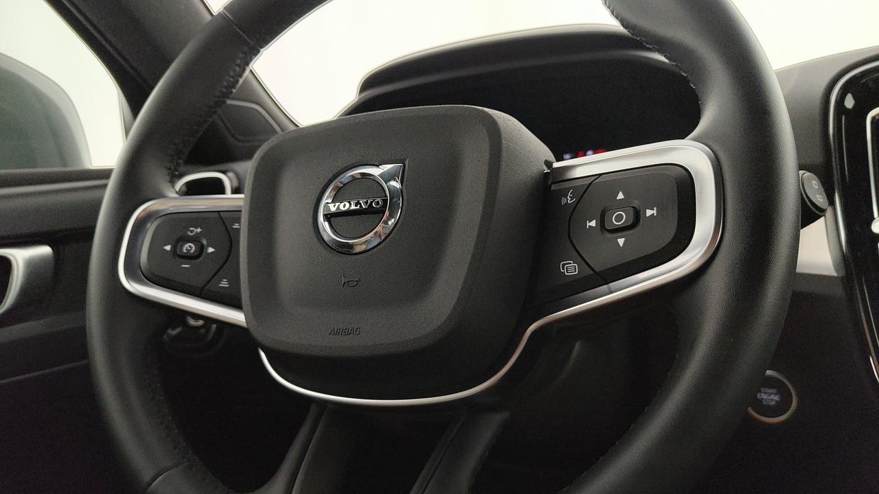 VOLVO XC40 2.0 b3 Core auto