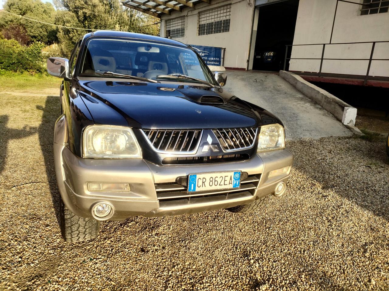 Mitsubishi L200 2.5 TD Aut Gancio 4WD Double Cab