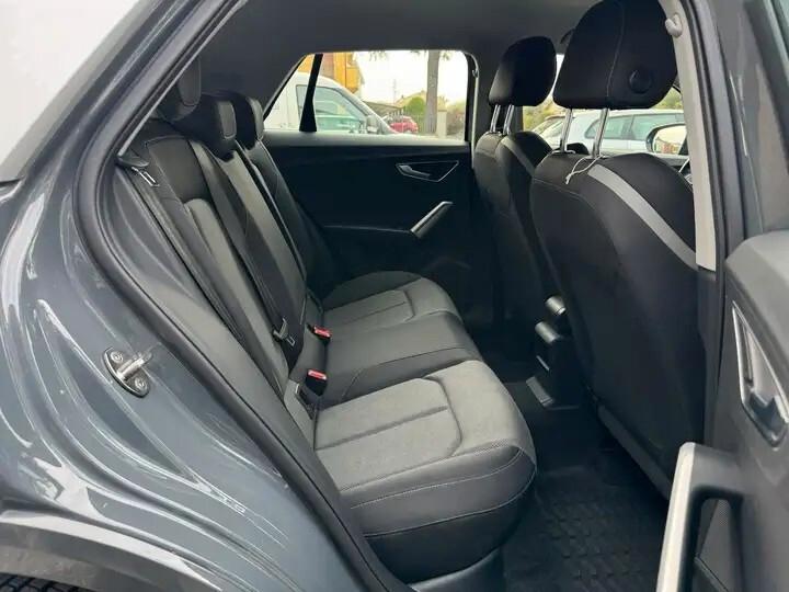 Audi Q2 35 TDI S tronic Business